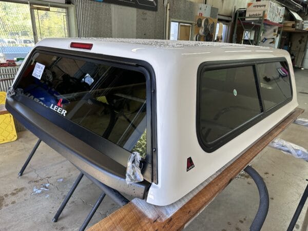 2022 - 2026 Toyota Tundra Leer 100S Topper