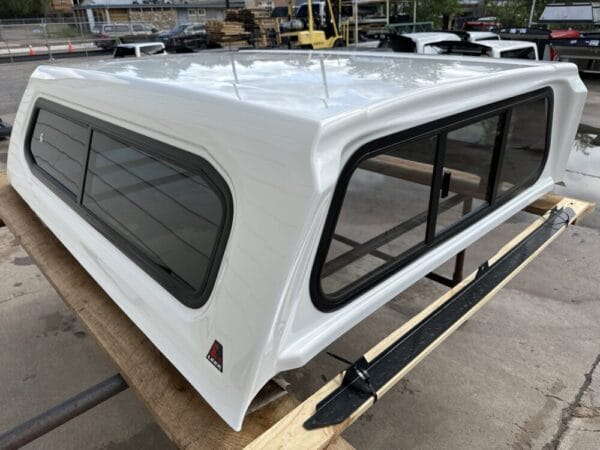 2024 - 2026 Toyota Tacoma Leer 100XR Topper