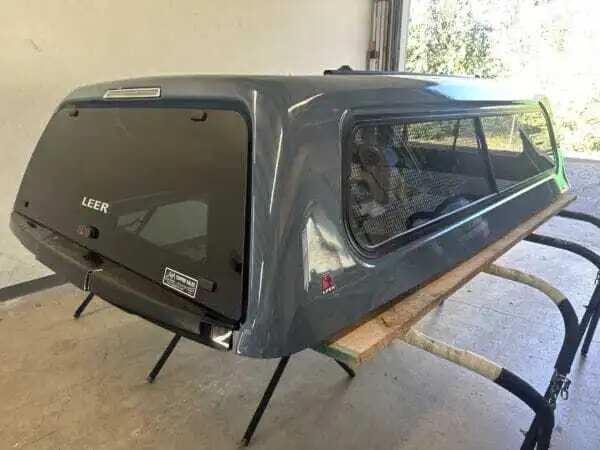 2023 - 2026 Ford F350 Leer 100XR Topper